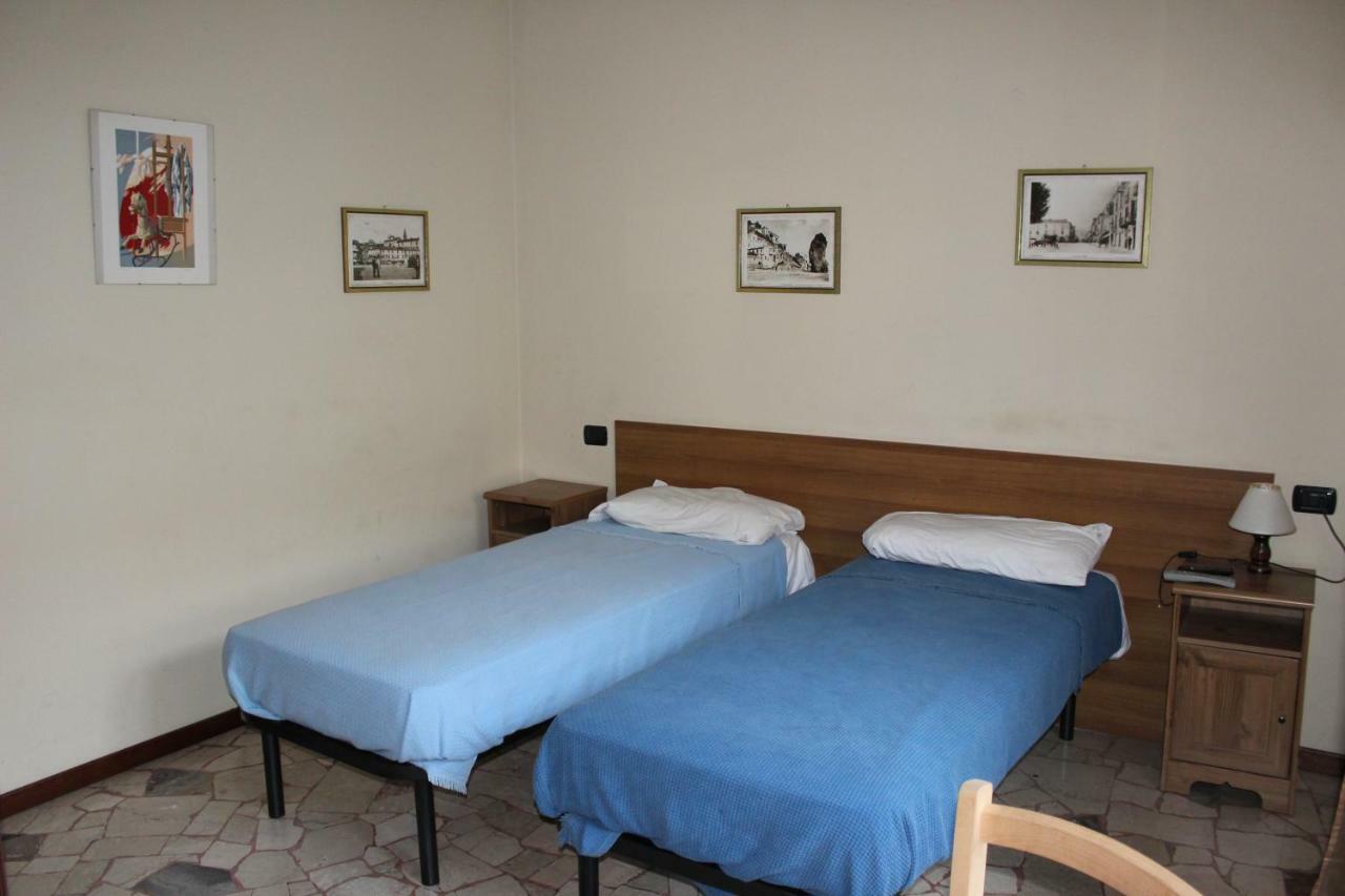 B&B Milano Malpensa 1 Castano Primo Exteriör bild